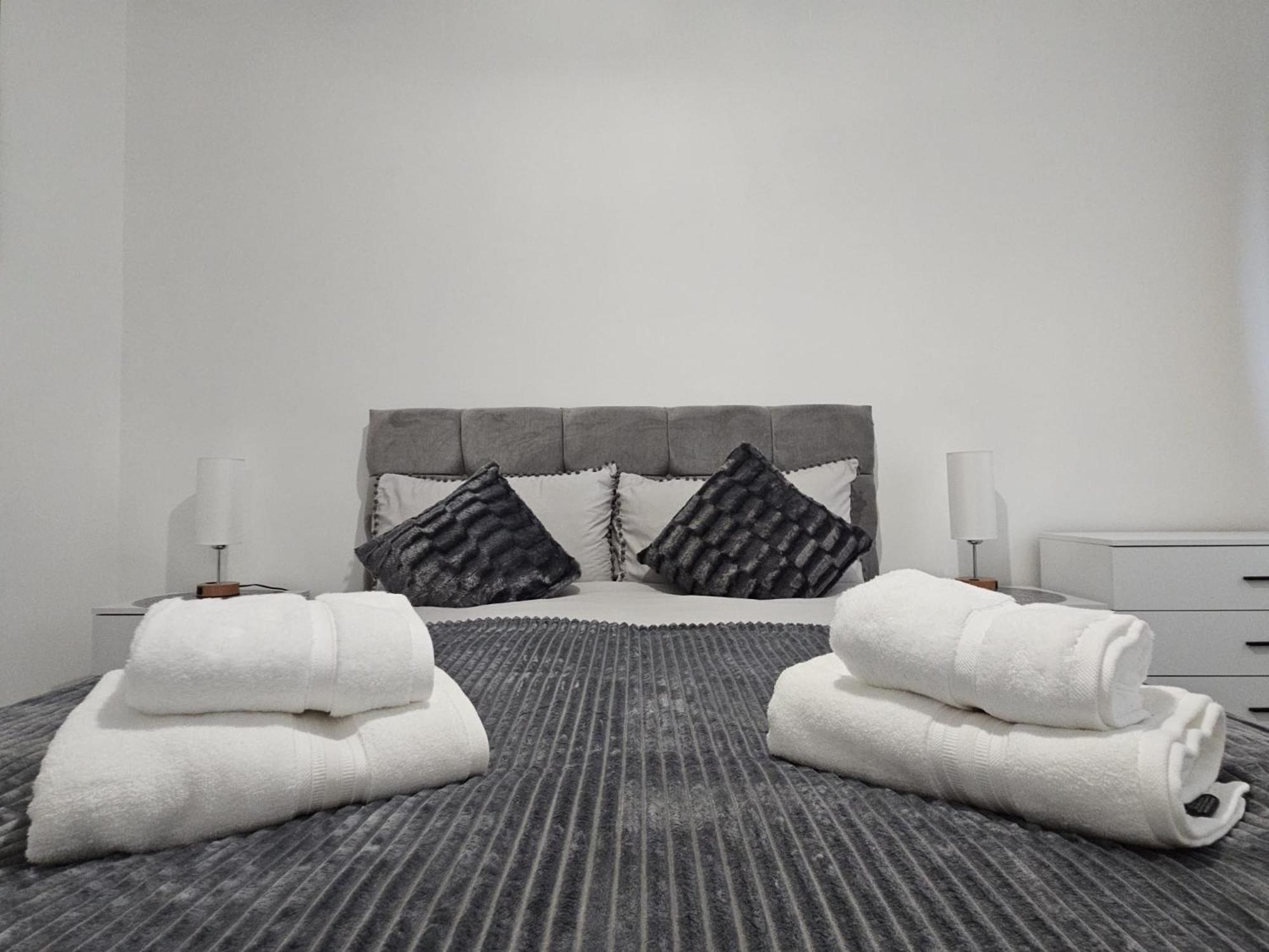 Regina Apartment In フォート・ウィリアム エクステリア 写真