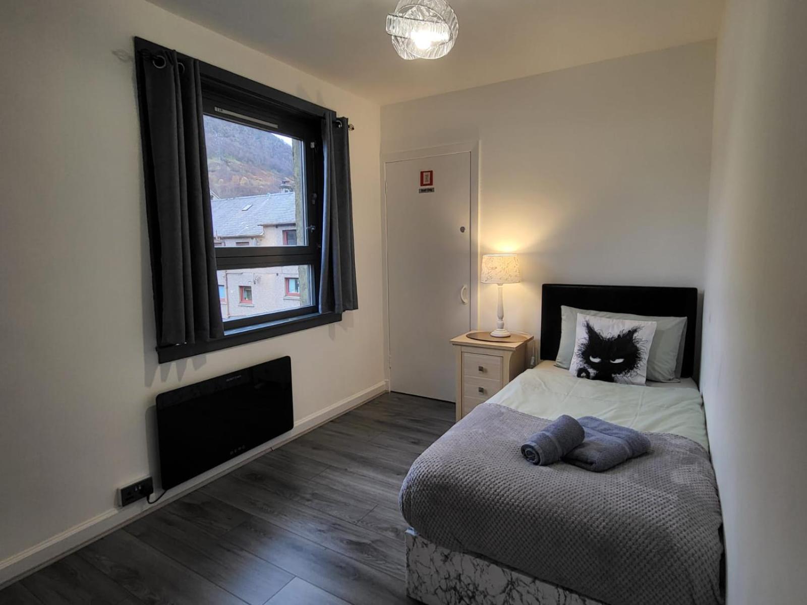 Regina Apartment In フォート・ウィリアム エクステリア 写真