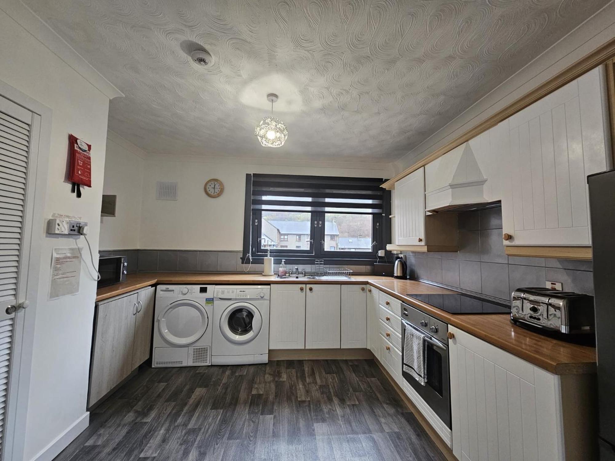 Regina Apartment In フォート・ウィリアム エクステリア 写真